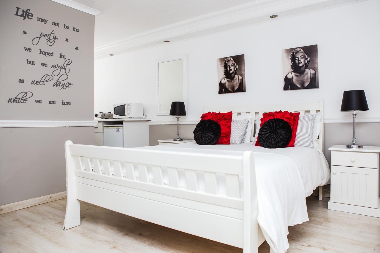 Golden Key Guesthouse Vredenburg 외부 사진